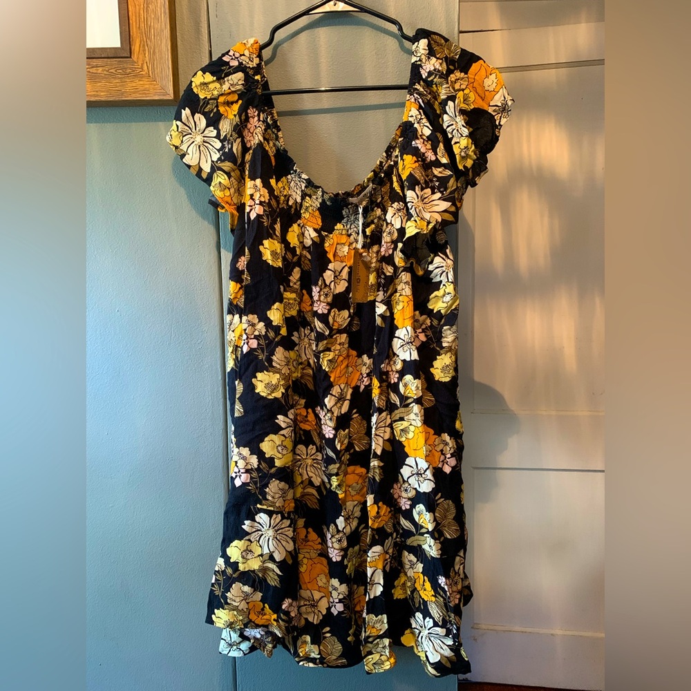 Natural Life NWT Flutter Sleeve Flowy Floral Dress XL